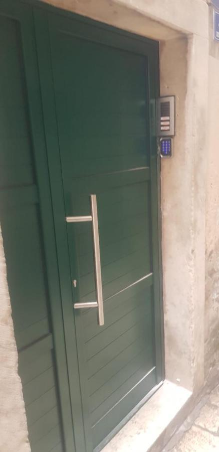 Apartament Sara Cosmo Split Zewnętrze zdjęcie